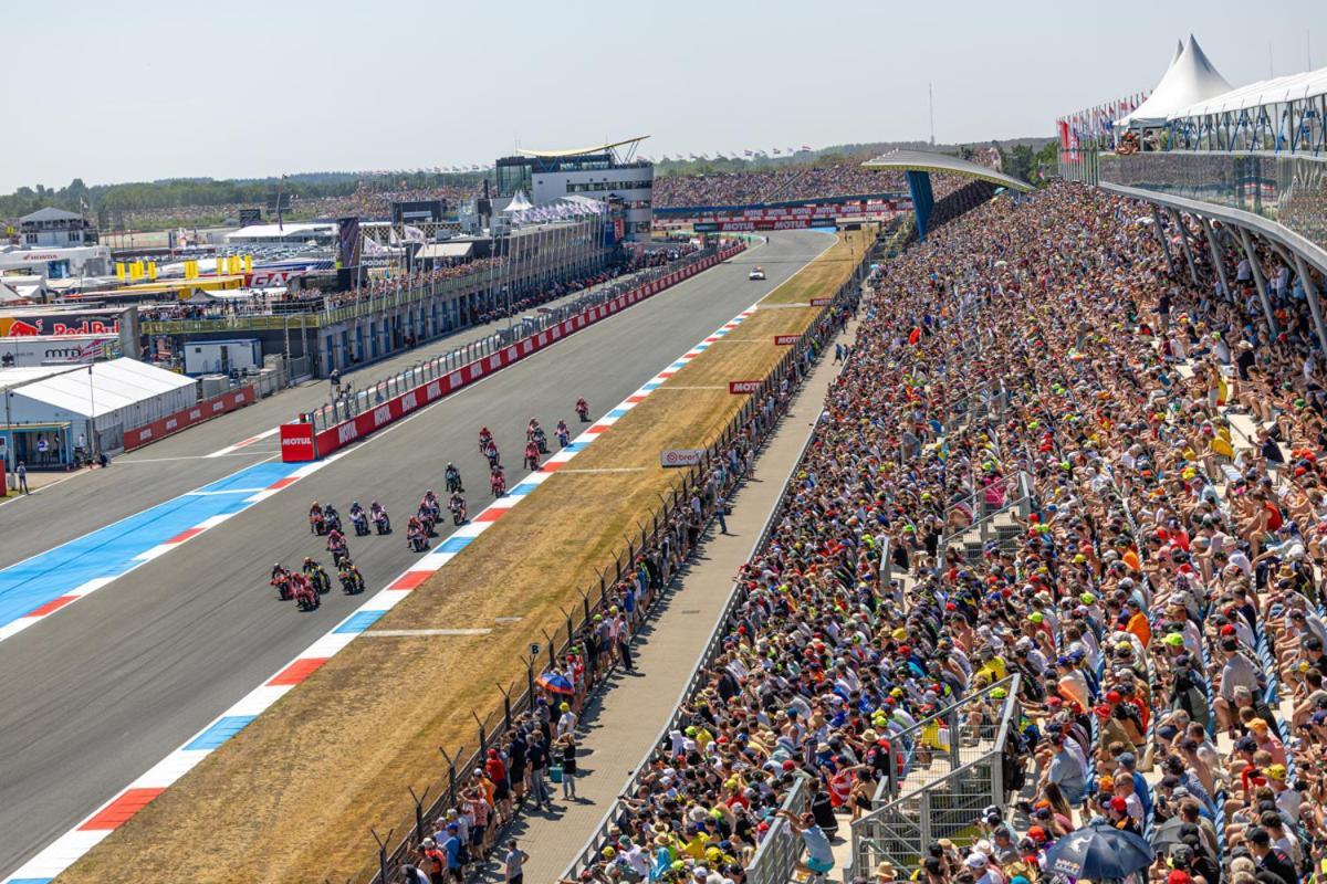 100 Jaar Tt Circuit Assen 2025 Glamping Incl Stroom Екстер'єр фото