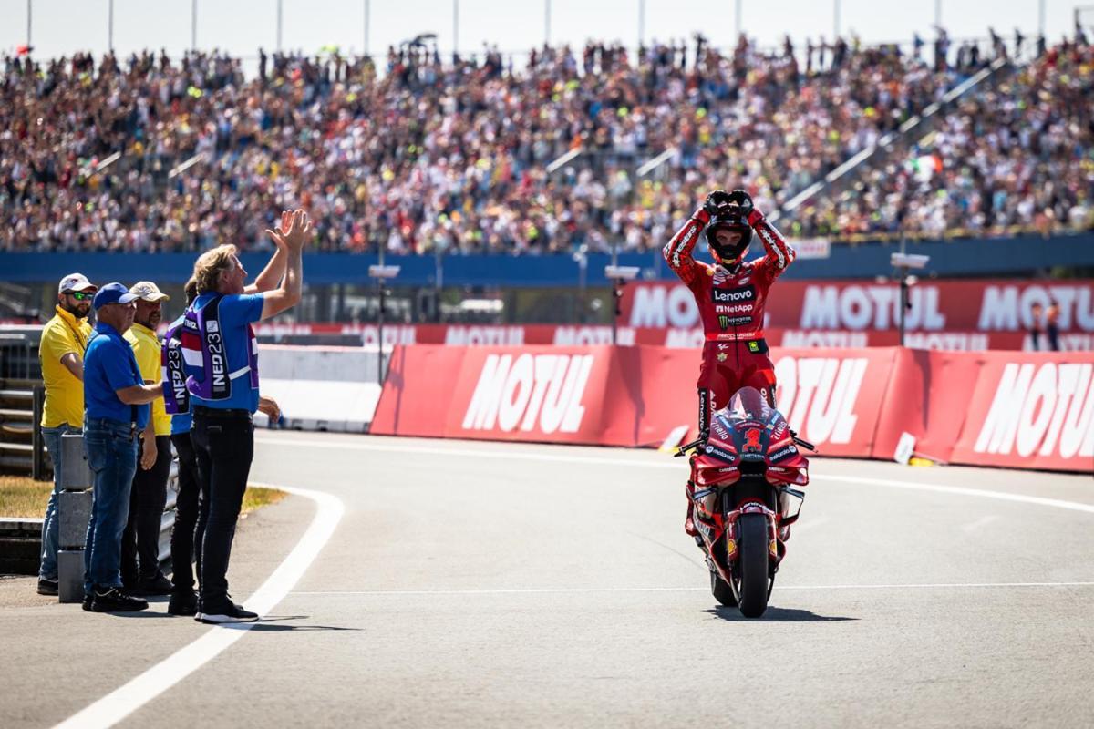 100 Jaar Tt Circuit Assen 2025 Glamping Incl Stroom Екстер'єр фото